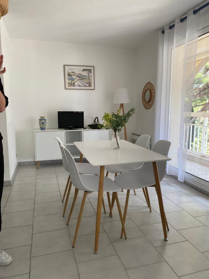Superbe Appartement Cosy Vue Mer Pieds Dans L'Eau Cavalaire-sur-Mer Eksteriør billede